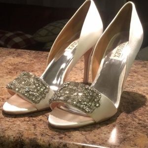 Badgley Mischka Size 8 -3.75 Inch wedding heels